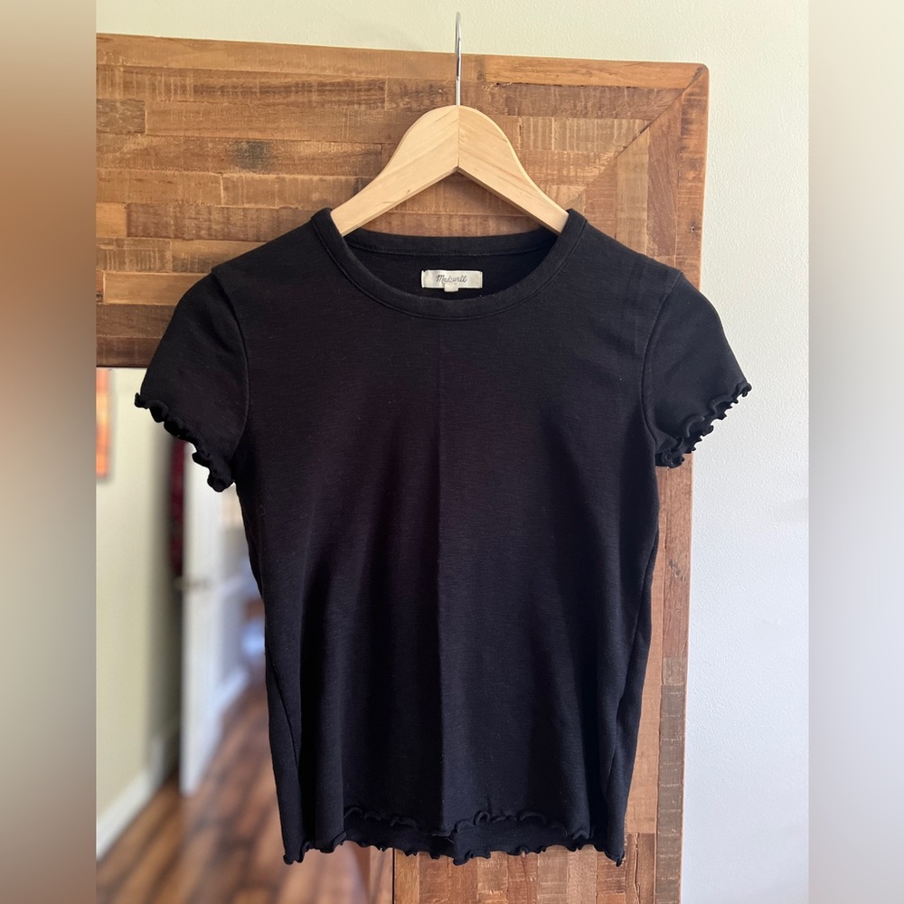 Madewell Black Lettuce Edge Baby Tee XS